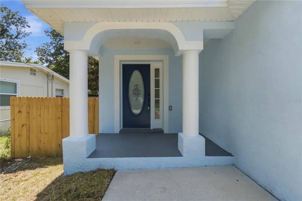 6812 Lyman Avenue Tampa FL 33610