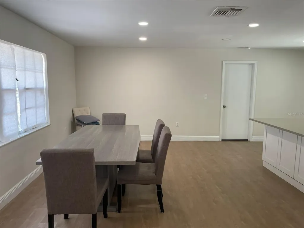 8242 Sandberry Boulevard Orlando FL 32819