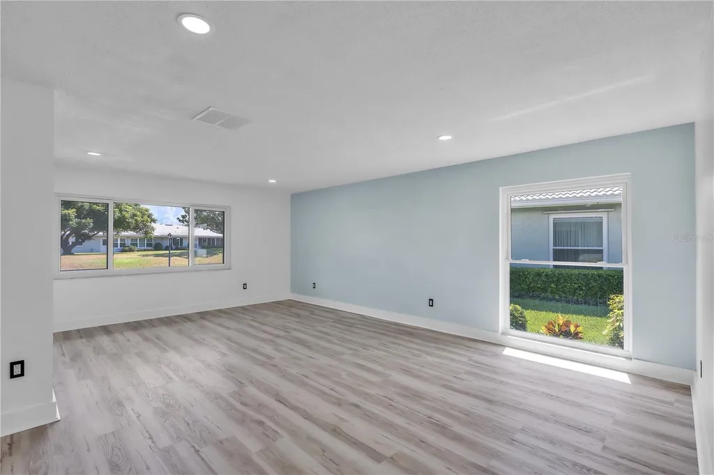 6522 11th Avenue W Bradenton FL 34209