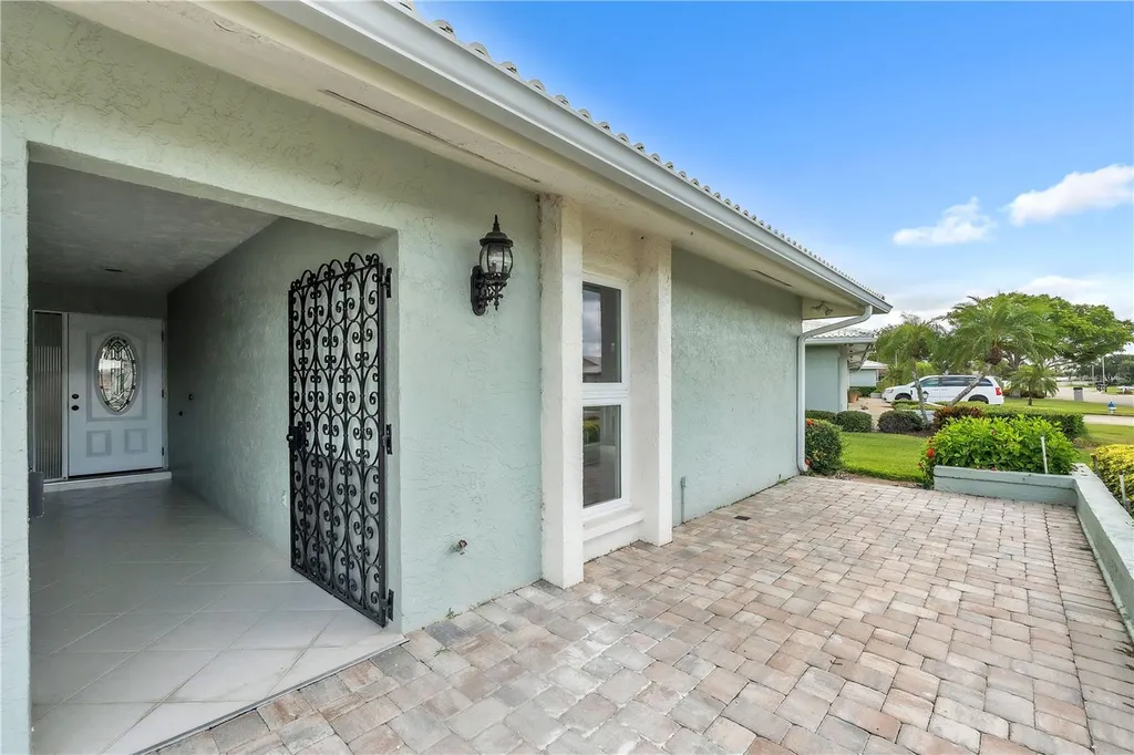 6522 11th Avenue W Bradenton FL 34209