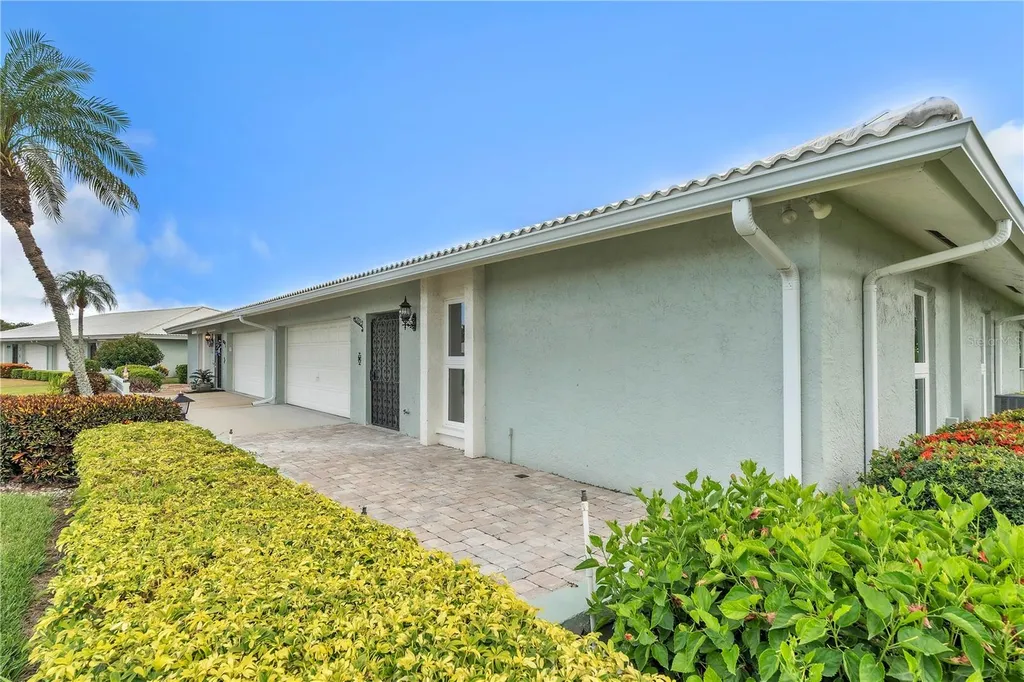 6522 11th Avenue W Bradenton FL 34209