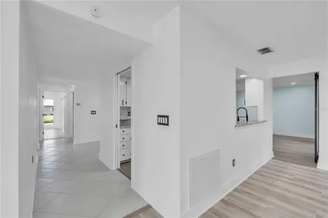 6522 11th Avenue W Bradenton FL 34209