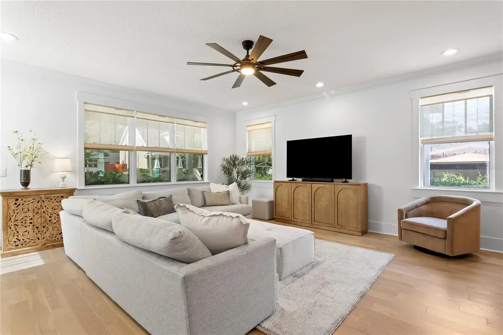 213 W Elm Street Tampa FL 33604