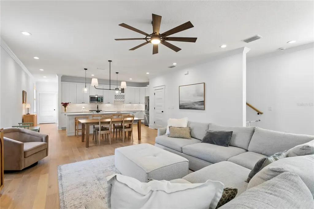 213 W Elm Street Tampa FL 33604