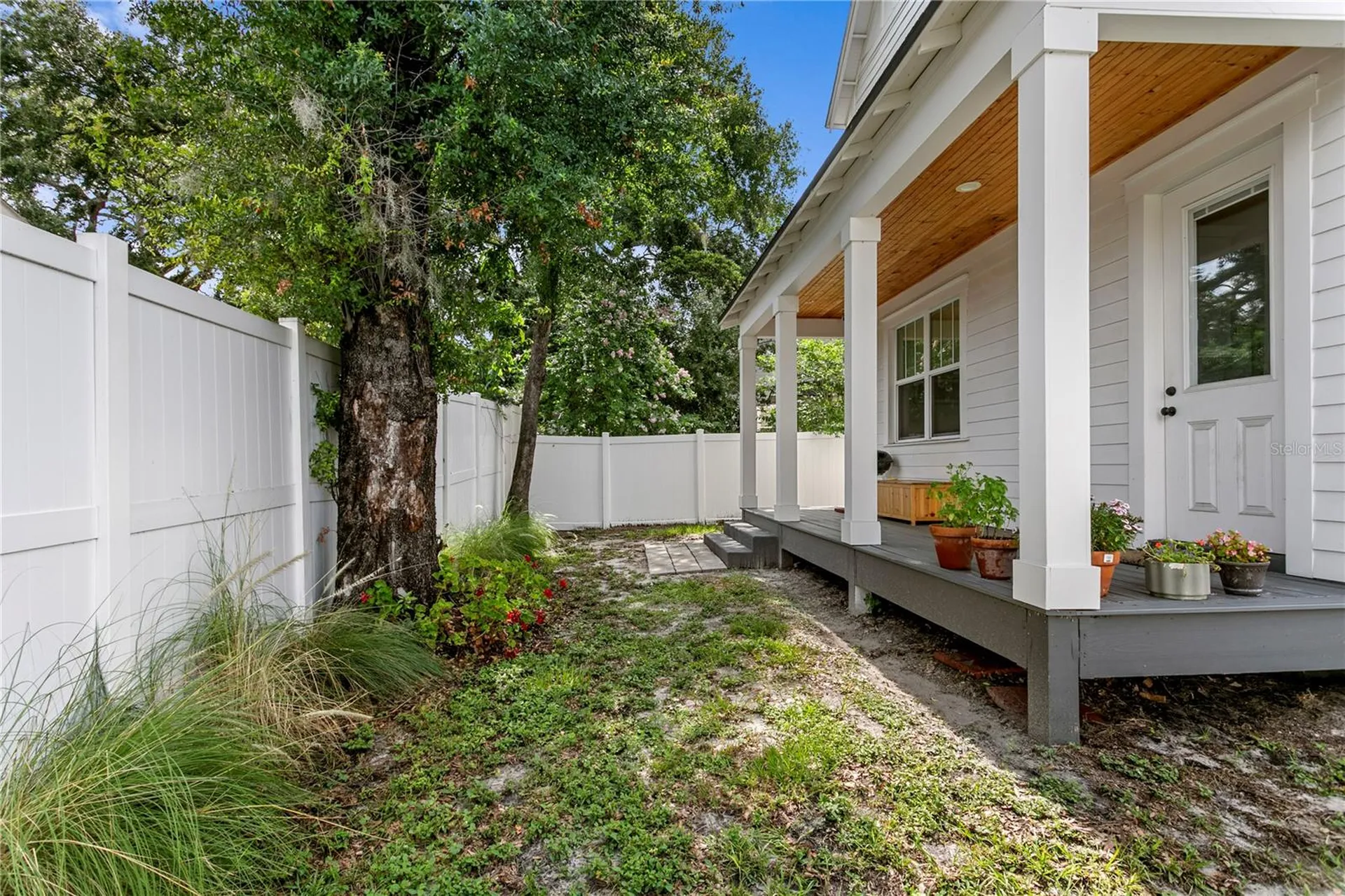 213 W Elm Street Tampa FL 33604