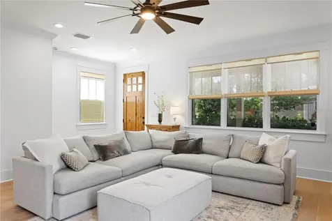 213 W Elm Street Tampa FL 33604