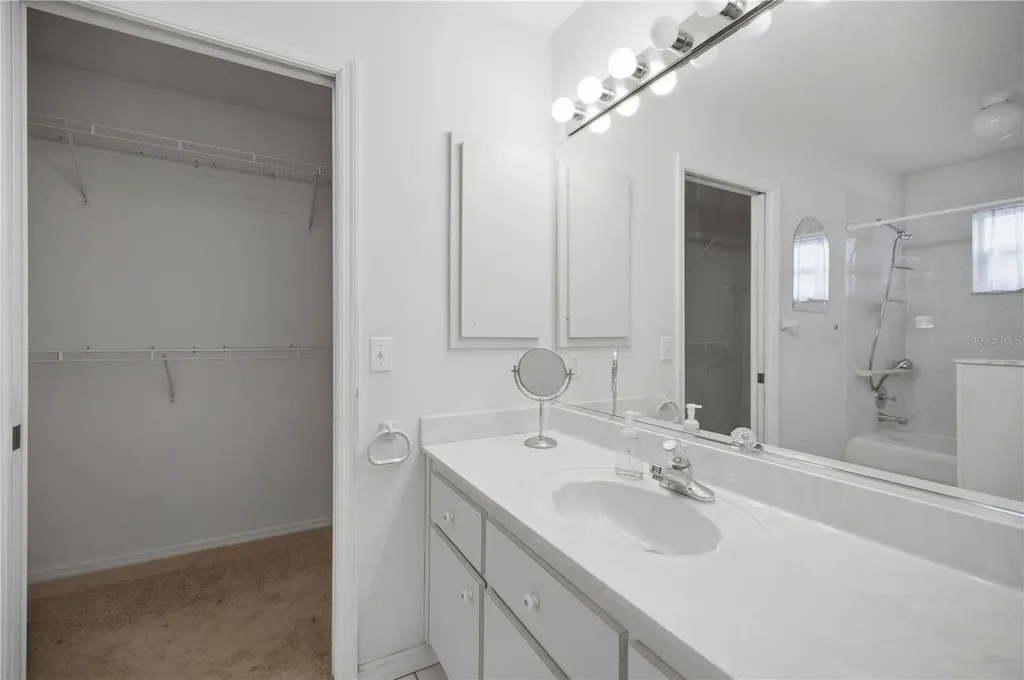 3925 NE 22nd Street Ocala FL 34470
