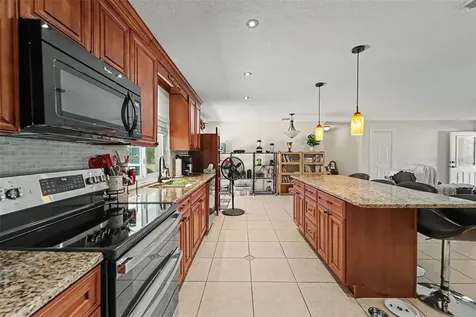 8639 Green Street Port Richey FL 34668
