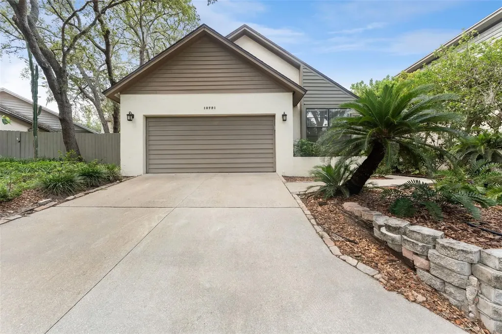 13721 Lazy Oak Drive Tampa FL 33613