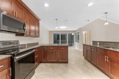 13721 Lazy Oak Drive Tampa FL 33613