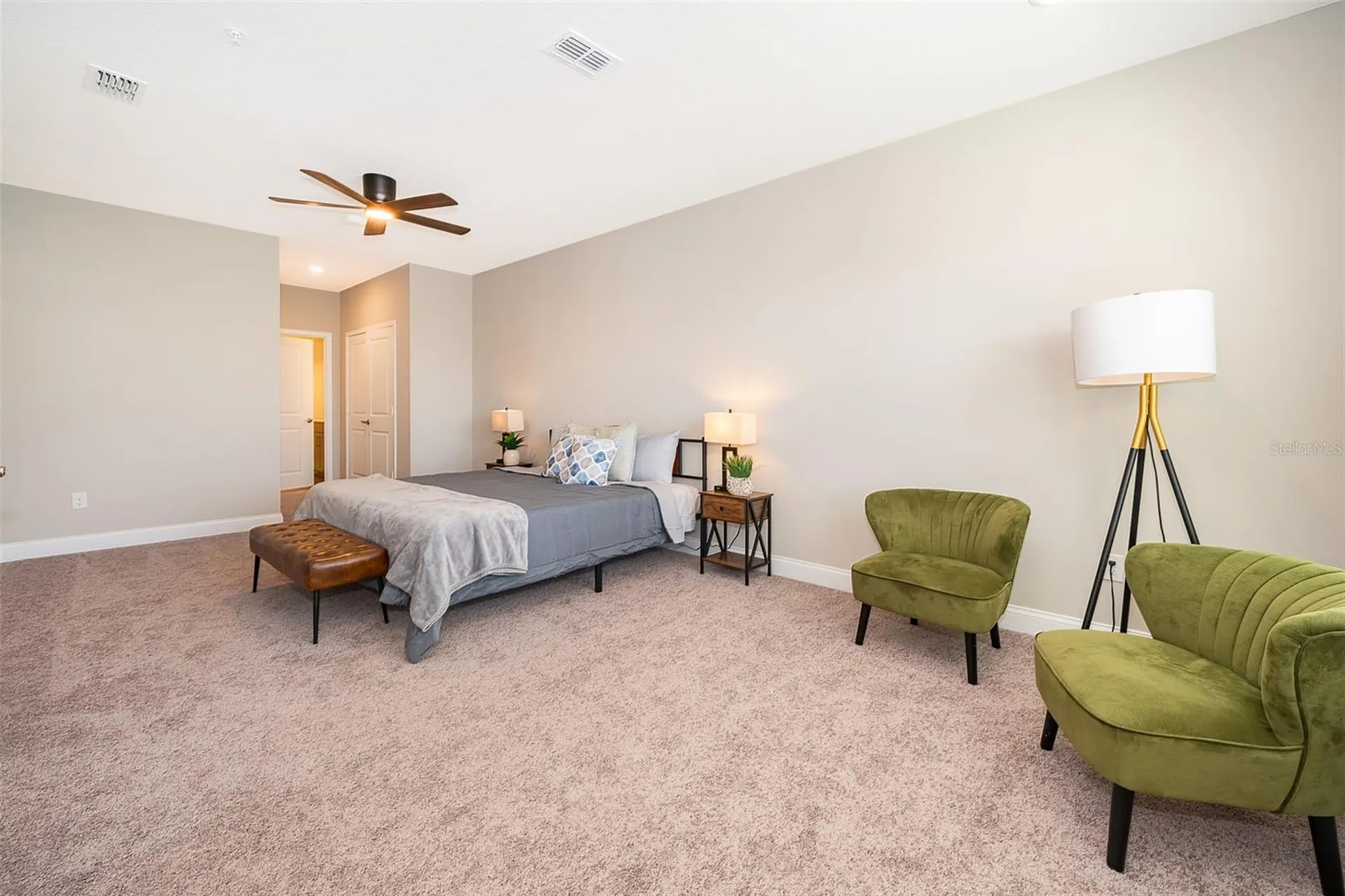 7521 Laureate Boulevard Orlando FL 32827