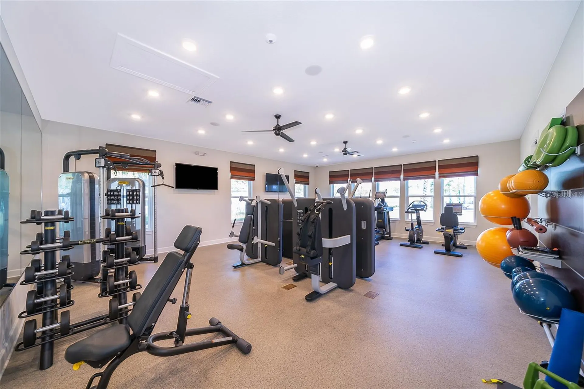 7521 Laureate Boulevard Orlando FL 32827