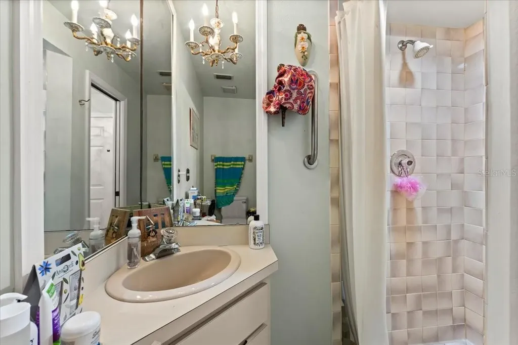 13014 Village Chase Circle Tampa FL 33618