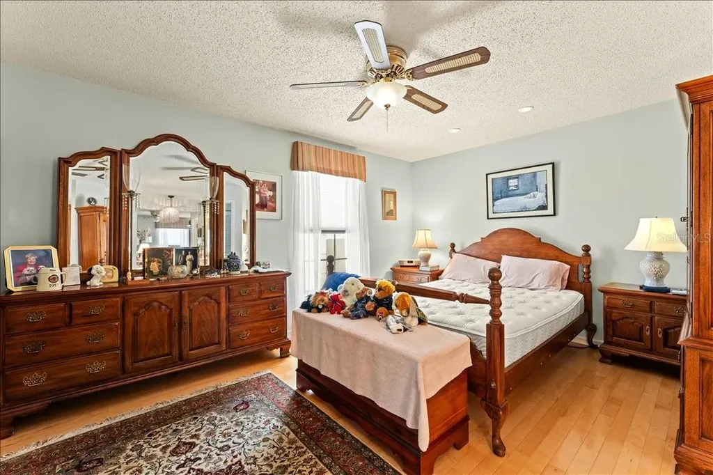 13014 Village Chase Circle Tampa FL 33618