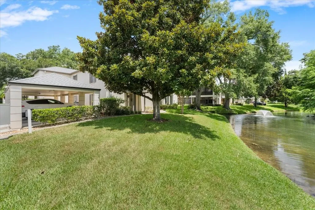 13014 Village Chase Circle Tampa FL 33618
