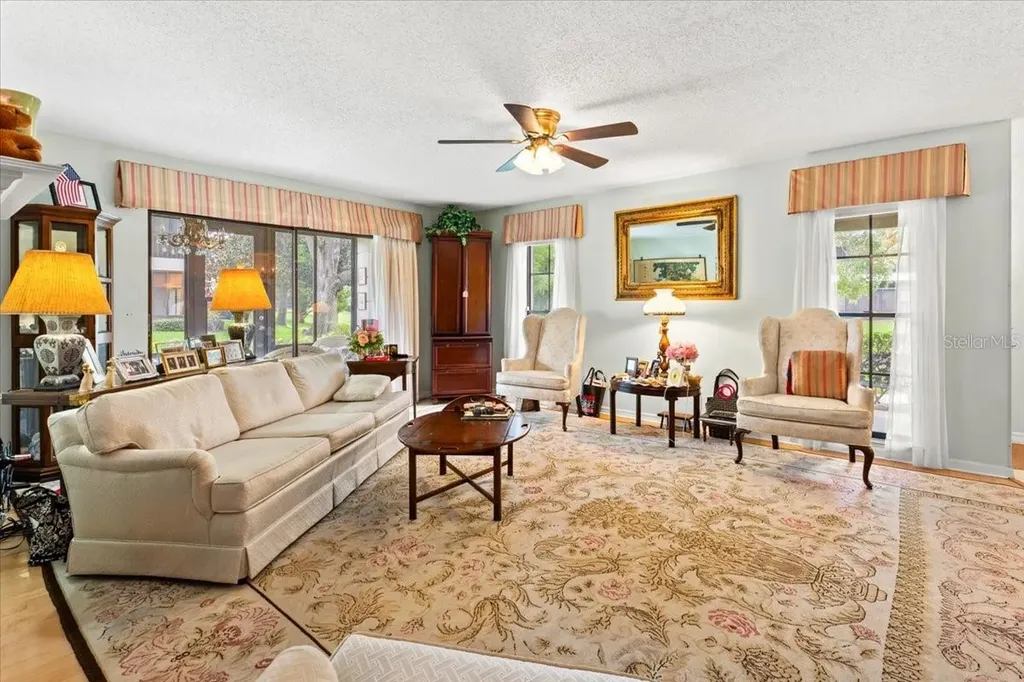 13014 Village Chase Circle Tampa FL 33618