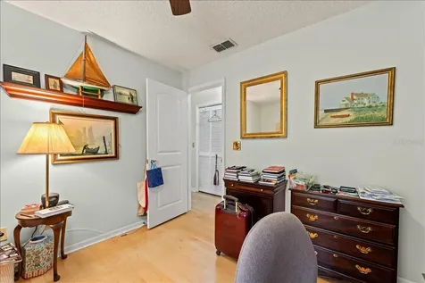 13014 Village Chase Circle Tampa FL 33618
