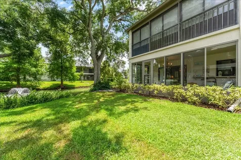 13014 Village Chase Circle Tampa FL 33618