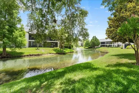 13014 Village Chase Circle Tampa FL 33618