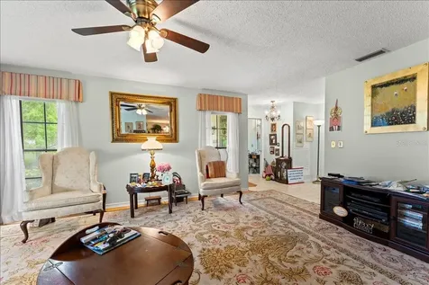 13014 Village Chase Circle Tampa FL 33618