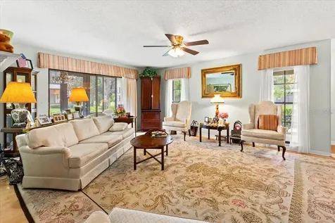 13014 Village Chase Circle Tampa FL 33618