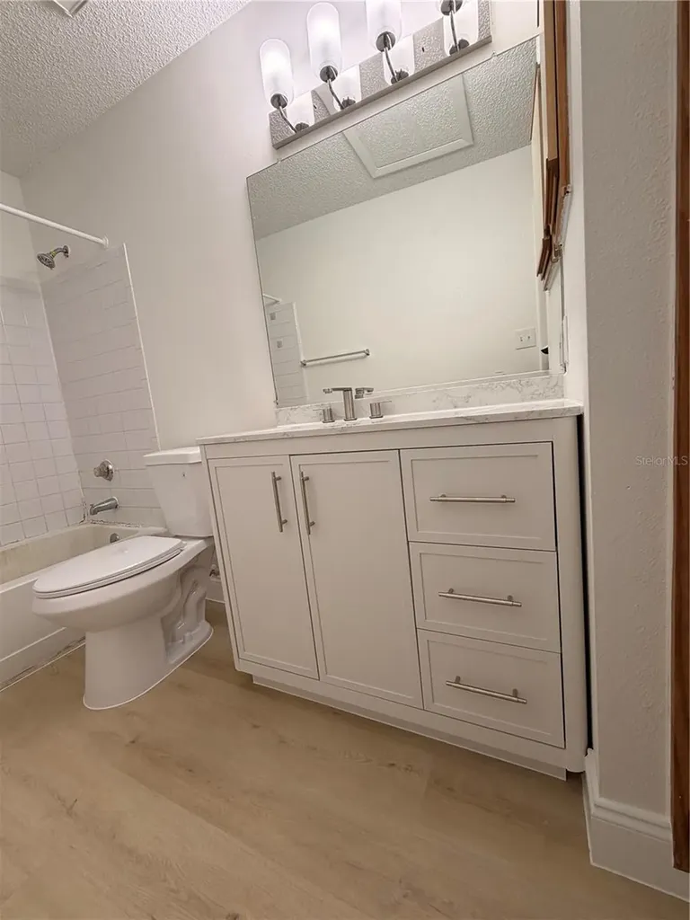 232 Afton Square Altamonte Springs FL 32714
