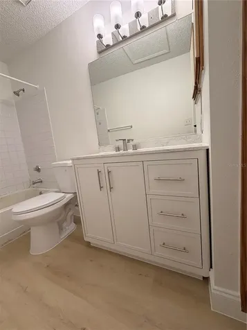 232 Afton Square Altamonte Springs FL 32714