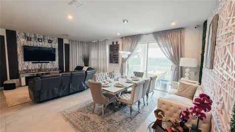 1173 Lakeshore Breeze Place Kissimmee FL 34747