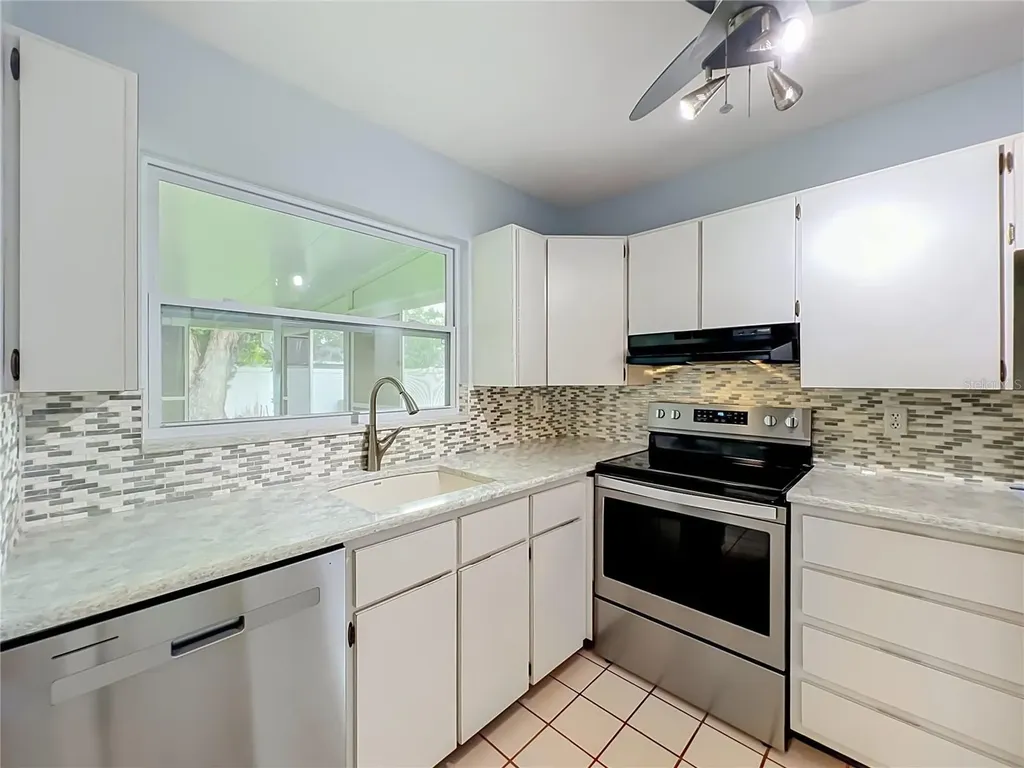 4916 Headlee Drive Orlando FL 32822