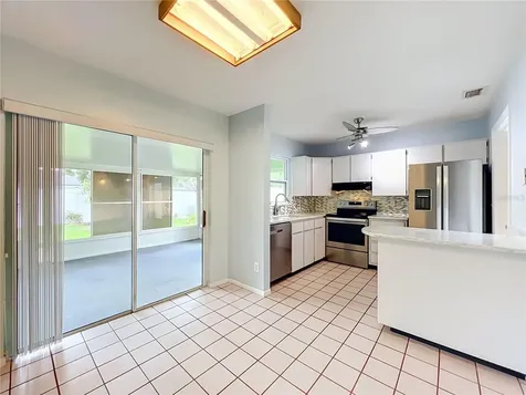 4916 Headlee Drive Orlando FL 32822