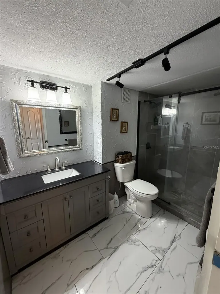 51 Island Way Clearwater Beach FL 33767