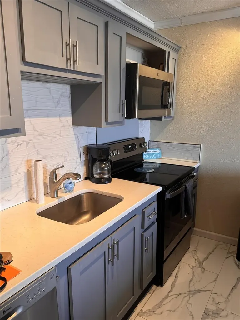 51 Island Way Clearwater Beach FL 33767