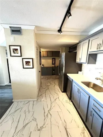 51 Island Way Clearwater Beach FL 33767
