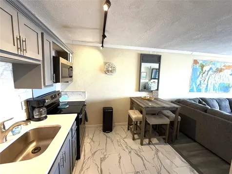 51 Island Way Clearwater Beach FL 33767
