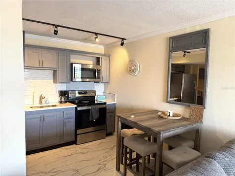 51 Island Way Clearwater Beach FL 33767