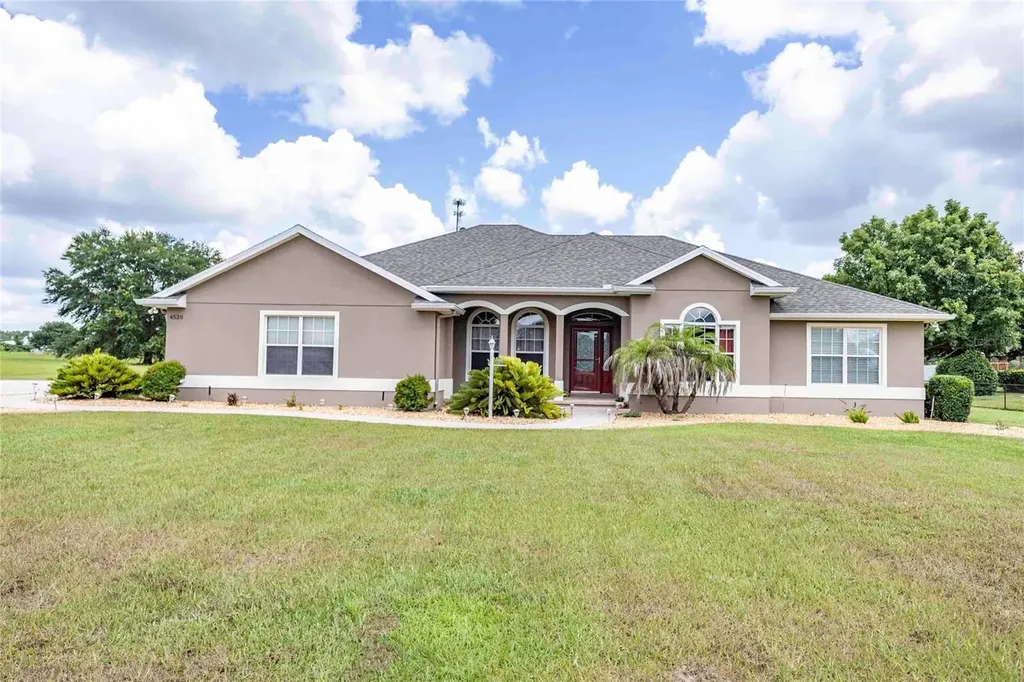 4520 County Road 121d Road Wildwood FL 34785