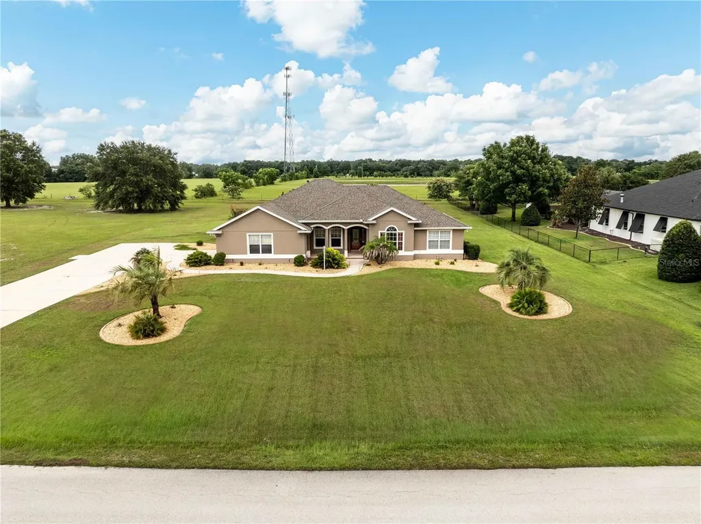 4520 County Road 121d Road Wildwood FL 34785