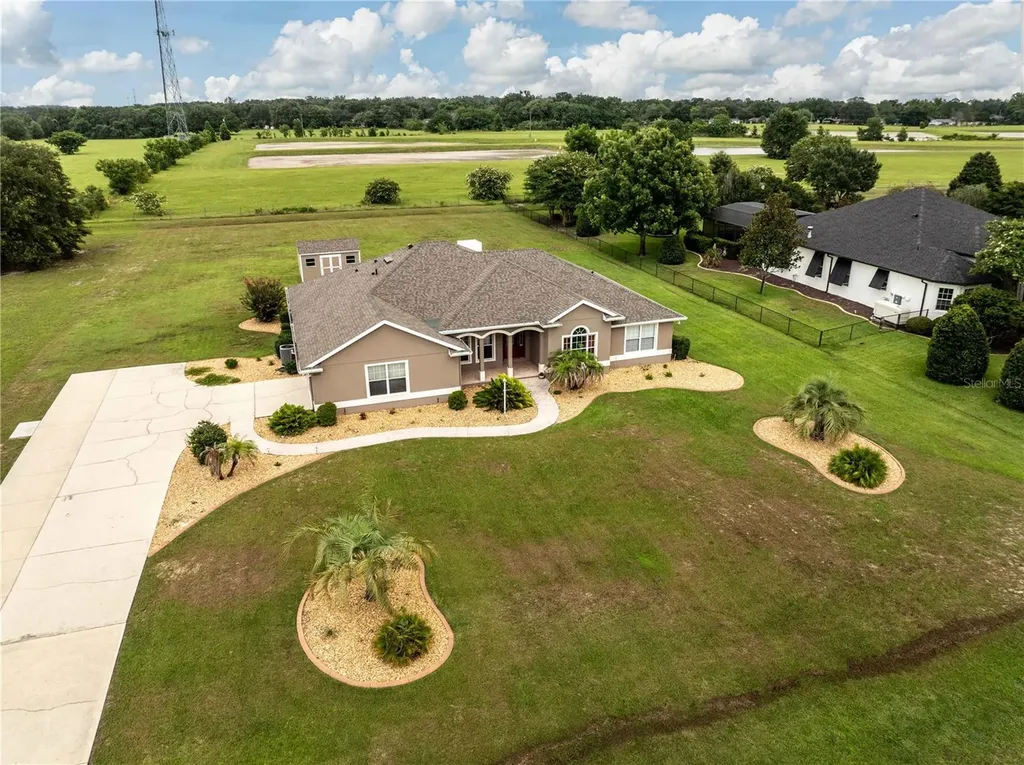 4520 County Road 121d Road Wildwood FL 34785