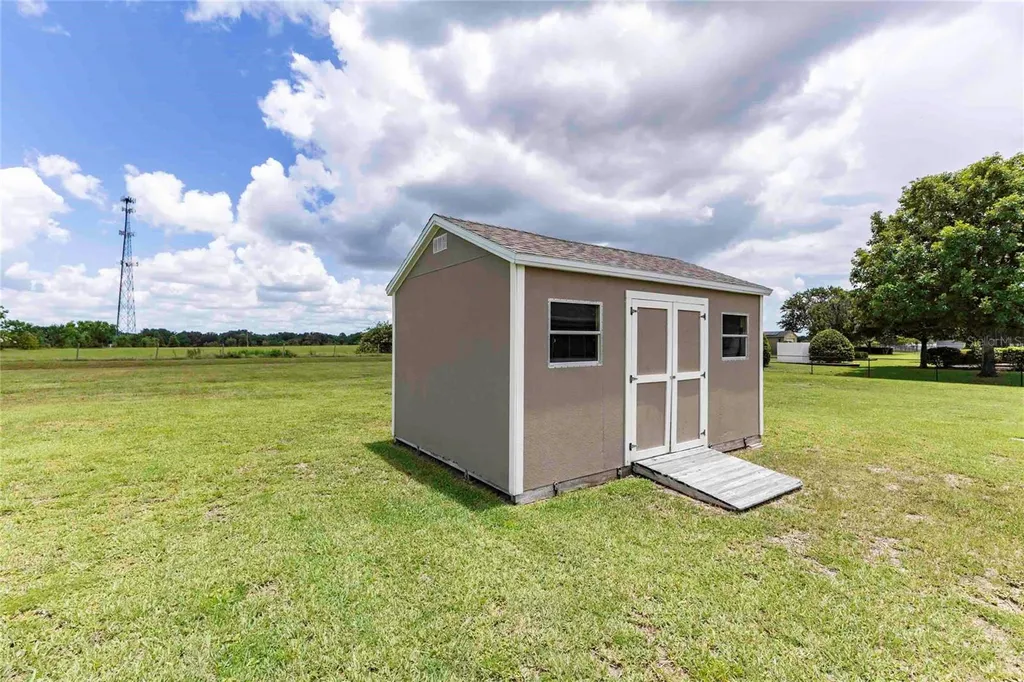 4520 County Road 121d Road Wildwood FL 34785