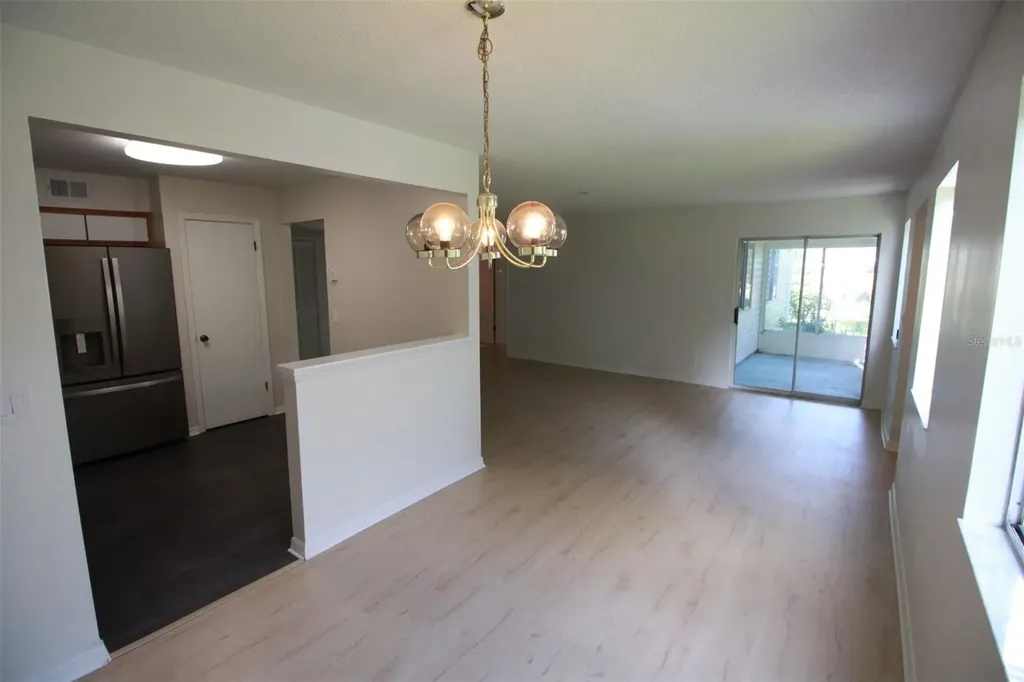 5301 White Cliff Lane Orlando FL 32812