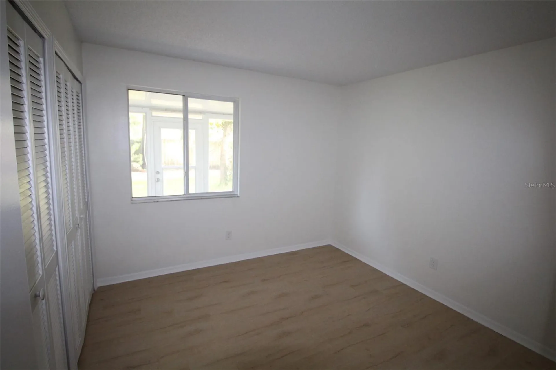 5301 White Cliff Lane Orlando FL 32812