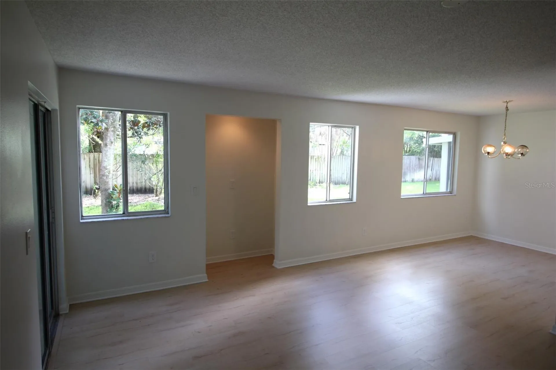 5301 White Cliff Lane Orlando FL 32812