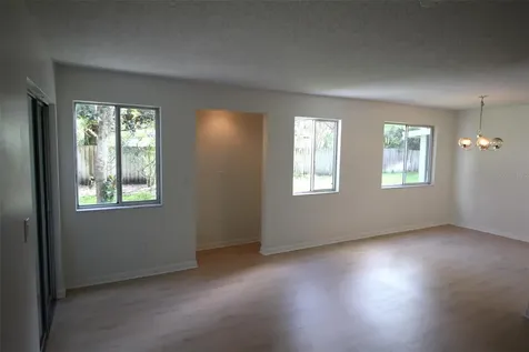 5301 White Cliff Lane Orlando FL 32812