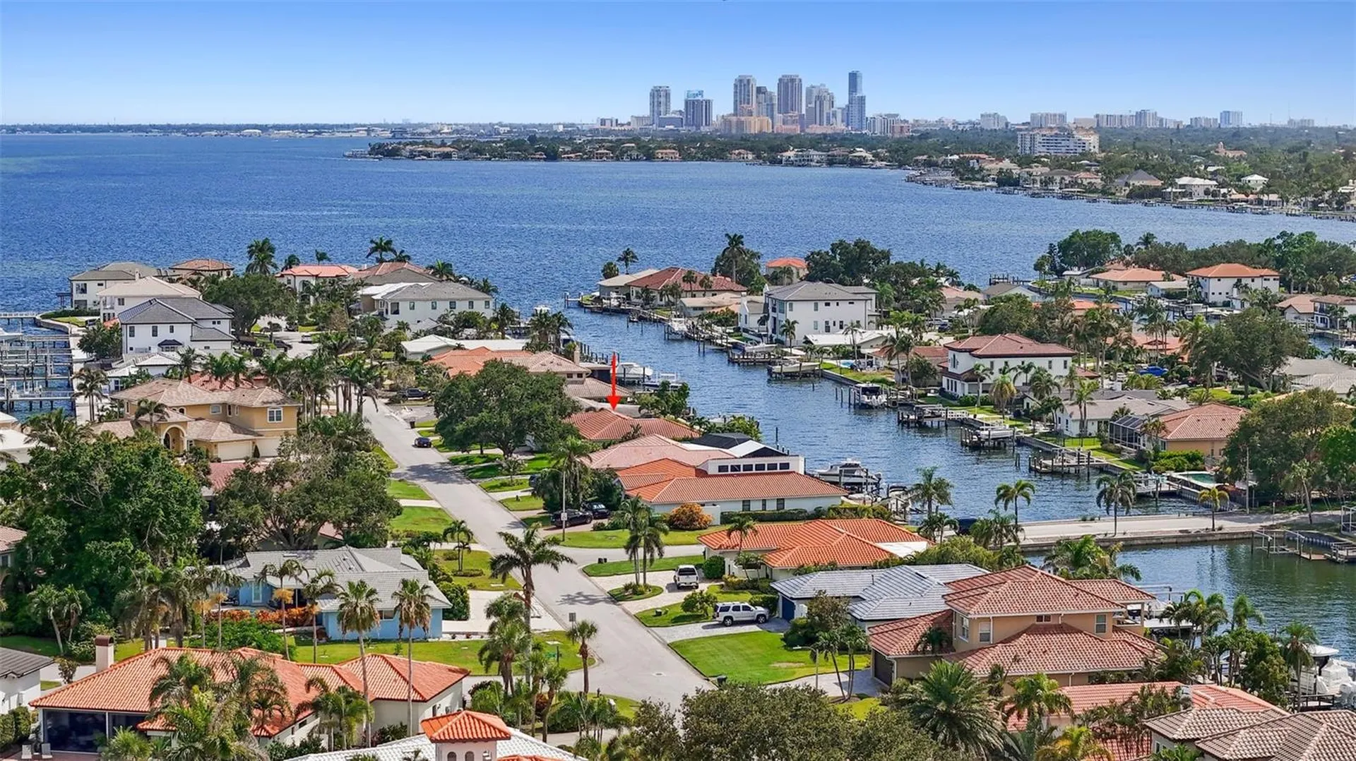 1985 Carolina Avenue NE St Petersburg FL 33703