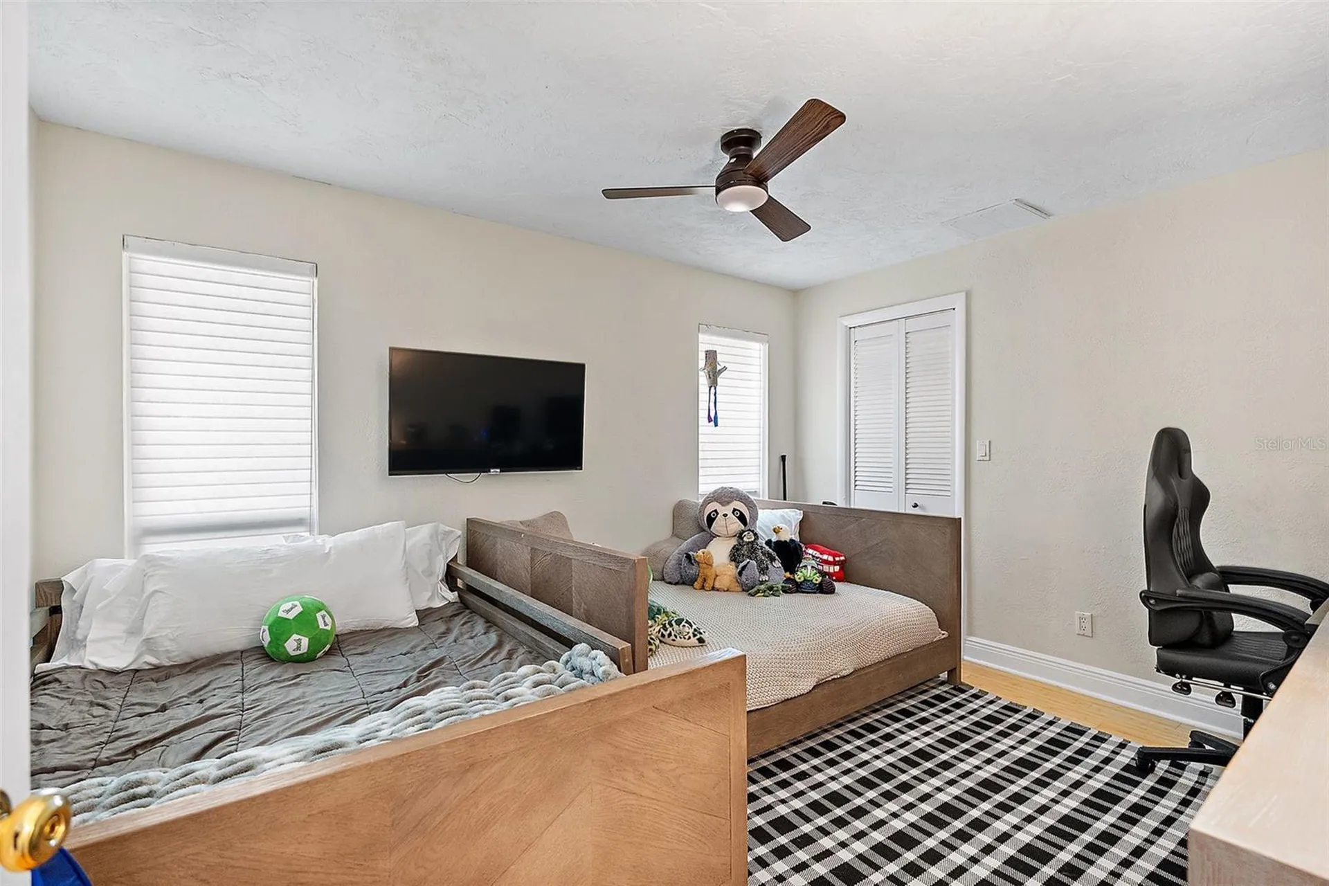 1985 Carolina Avenue NE St Petersburg FL 33703
