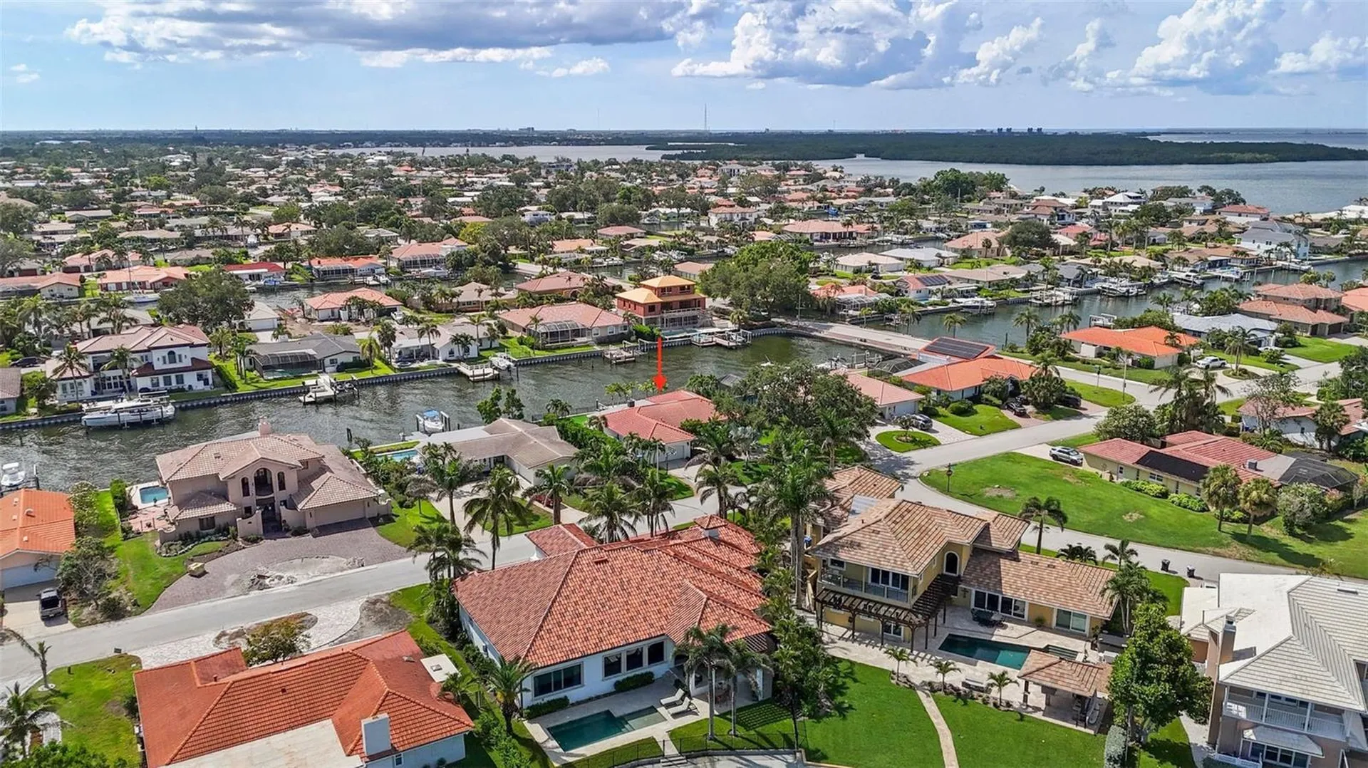 1985 Carolina Avenue NE St Petersburg FL 33703