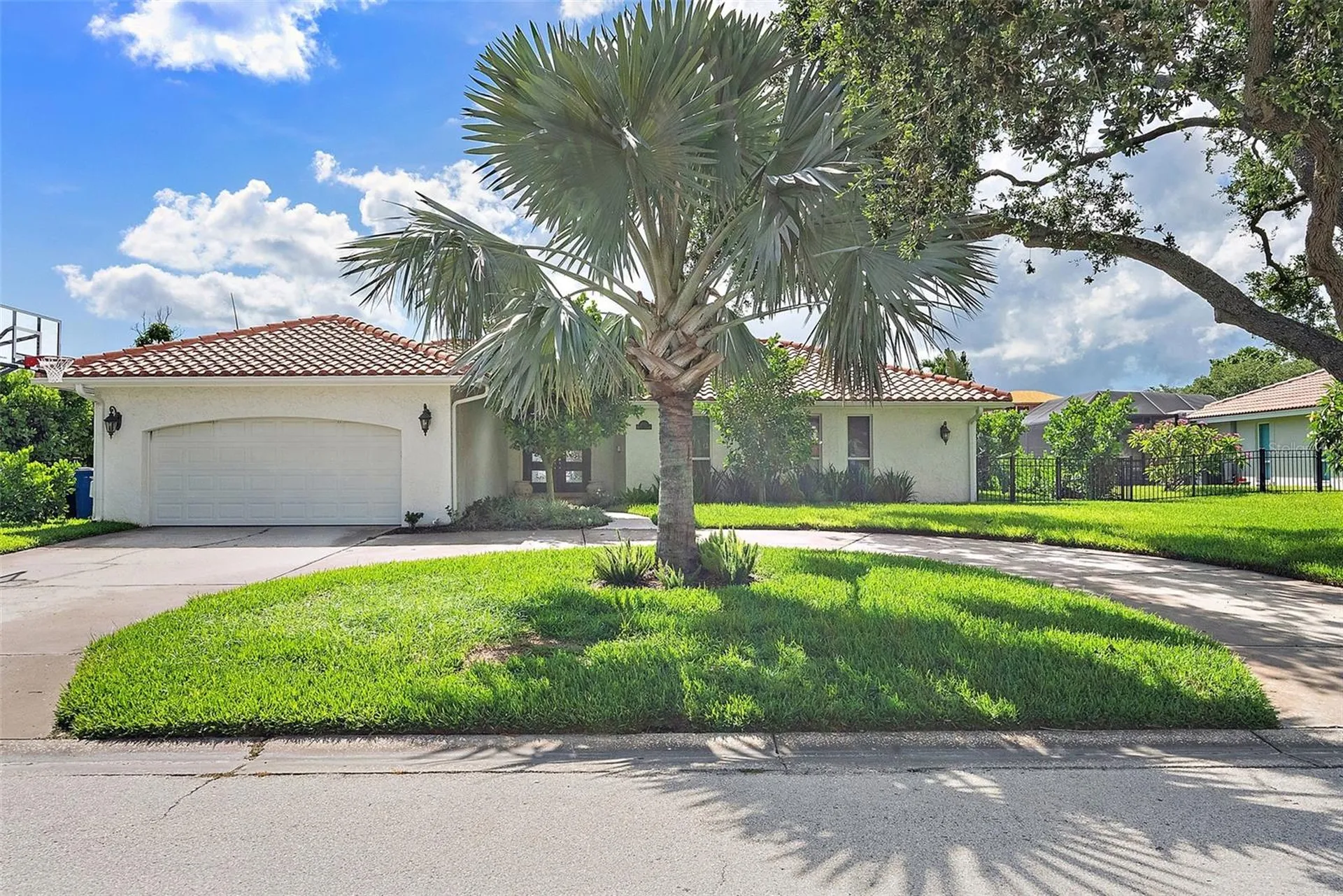 1985 Carolina Avenue NE St Petersburg FL 33703