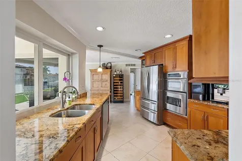 1985 Carolina Avenue NE St Petersburg FL 33703