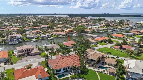 1985 Carolina Avenue NE St Petersburg FL 33703