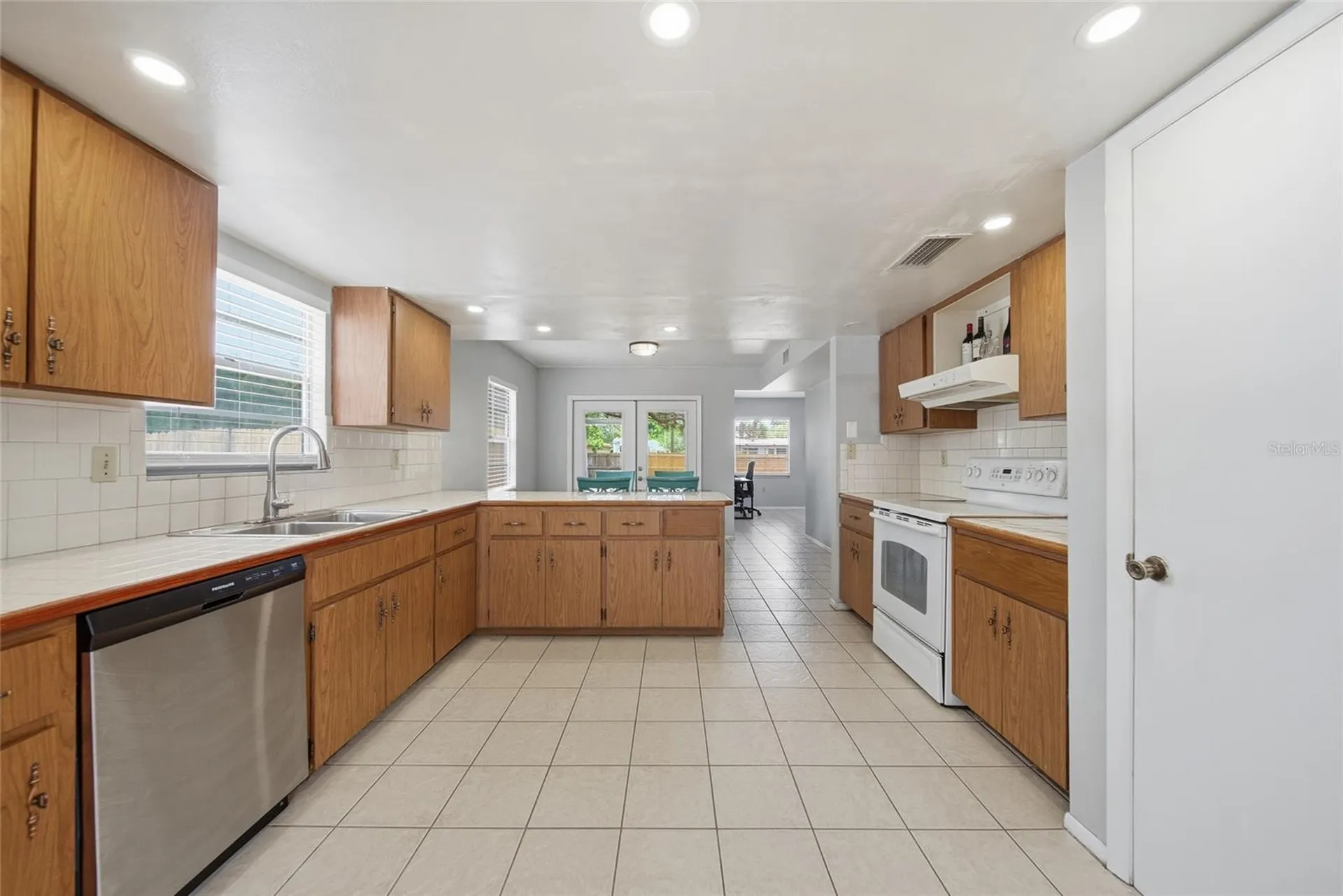 5315 9th Avenue Drive W Bradenton FL 34209